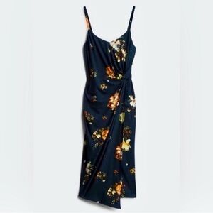 NWOT Floral Knot-Front Dress